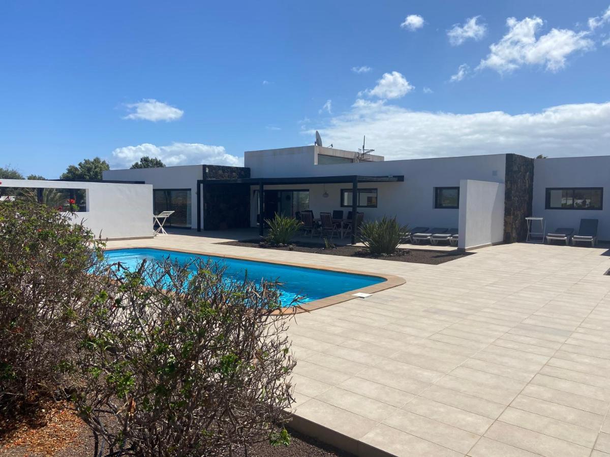 Heated & Shared Pool Villa Matriana 36A, North Shore Villas Lajares Esterno foto