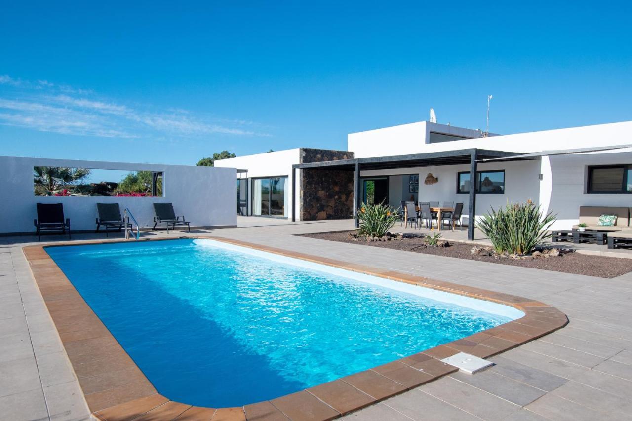 Heated & Shared Pool Villa Matriana 36A, North Shore Villas Lajares Esterno foto
