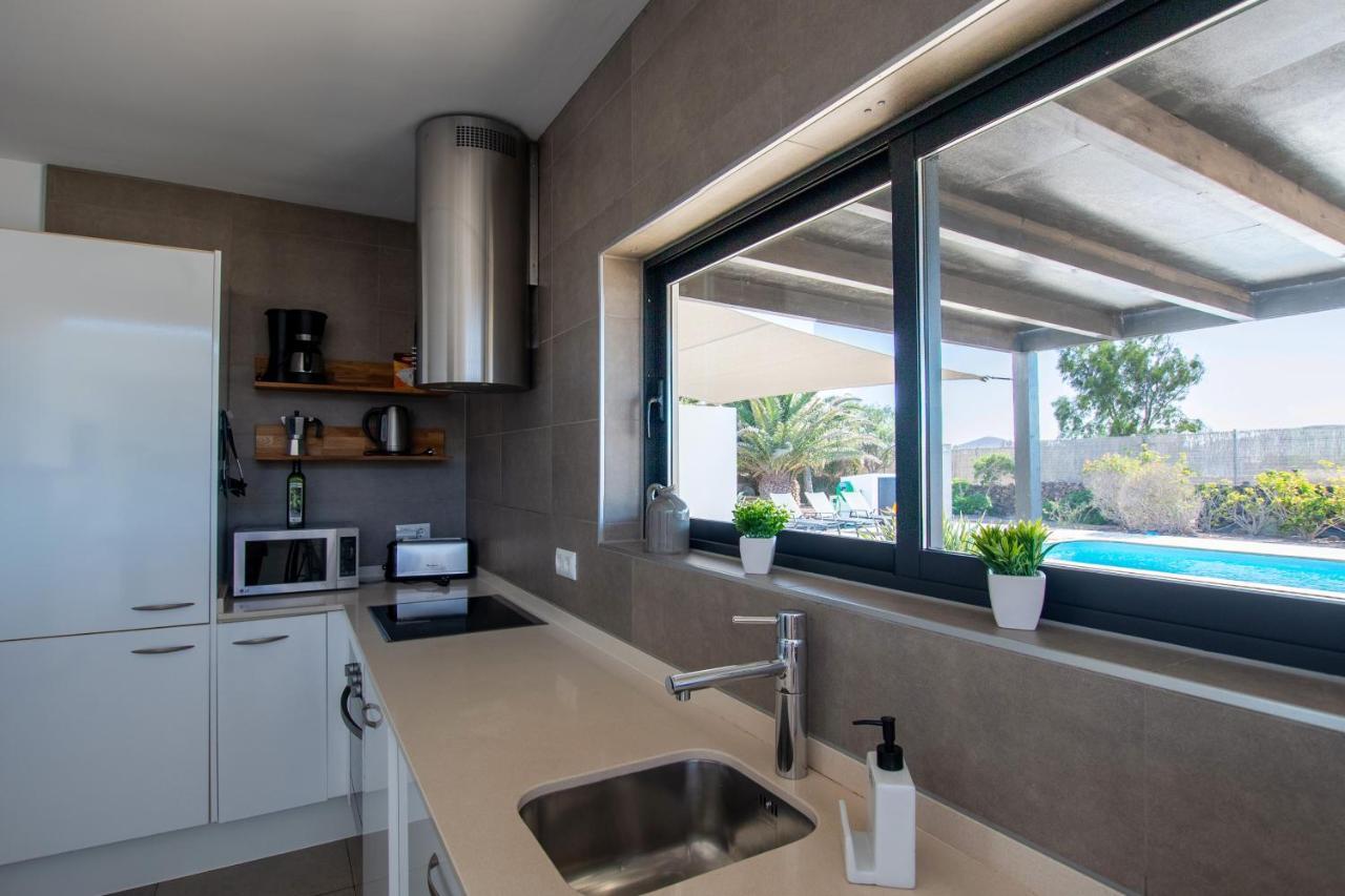 Heated & Shared Pool Villa Matriana 36A, North Shore Villas Lajares Esterno foto